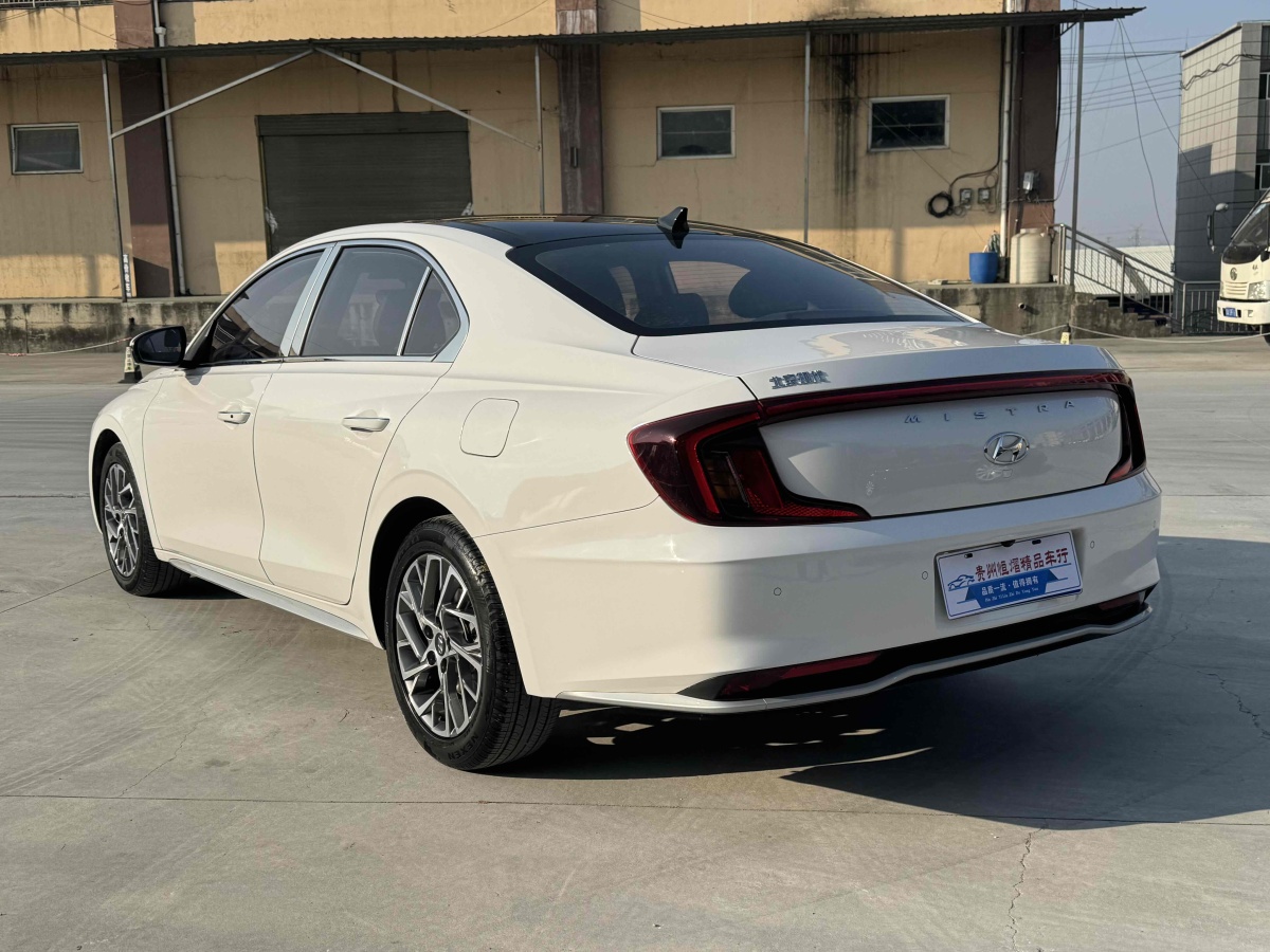 現(xiàn)代 名圖  2021款 1.8L CVT精英版GLX圖片