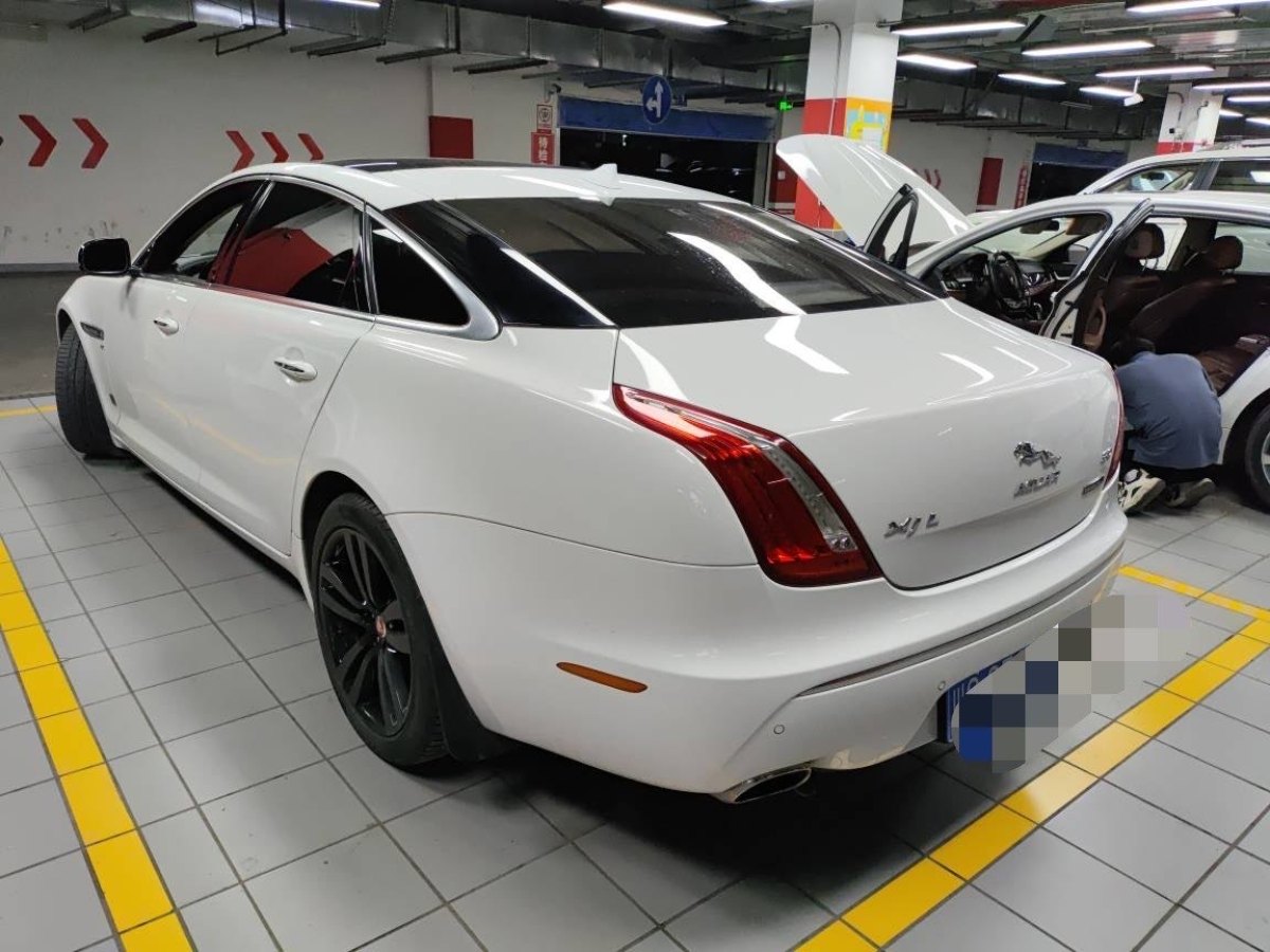 2015年1月捷豹 XJ  2015款 XJL 3.0 SC 兩驅(qū)劍橋限量版