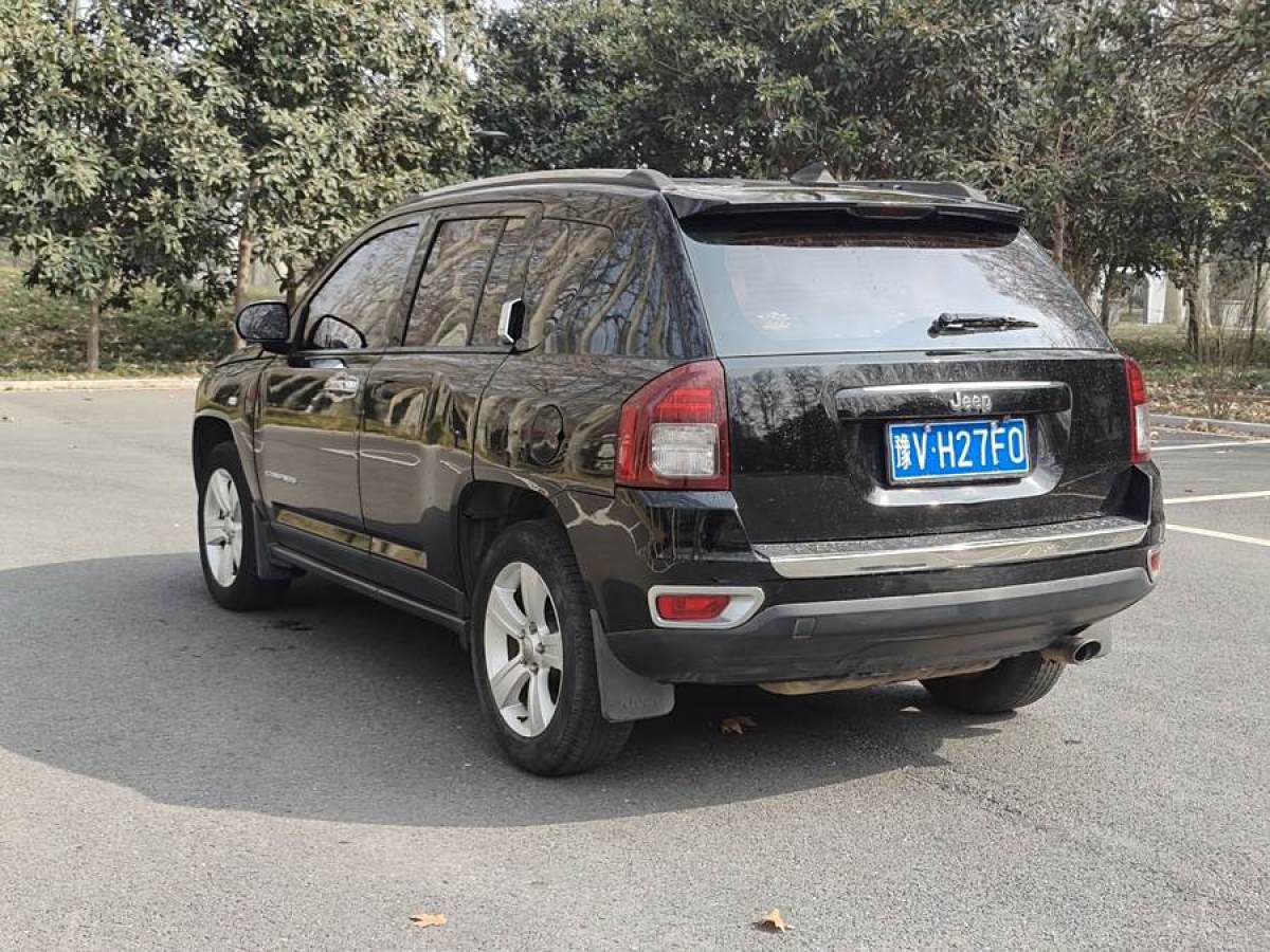 Jeep 指南者  2014款 2.0L 兩驅(qū)運(yùn)動(dòng)版圖片