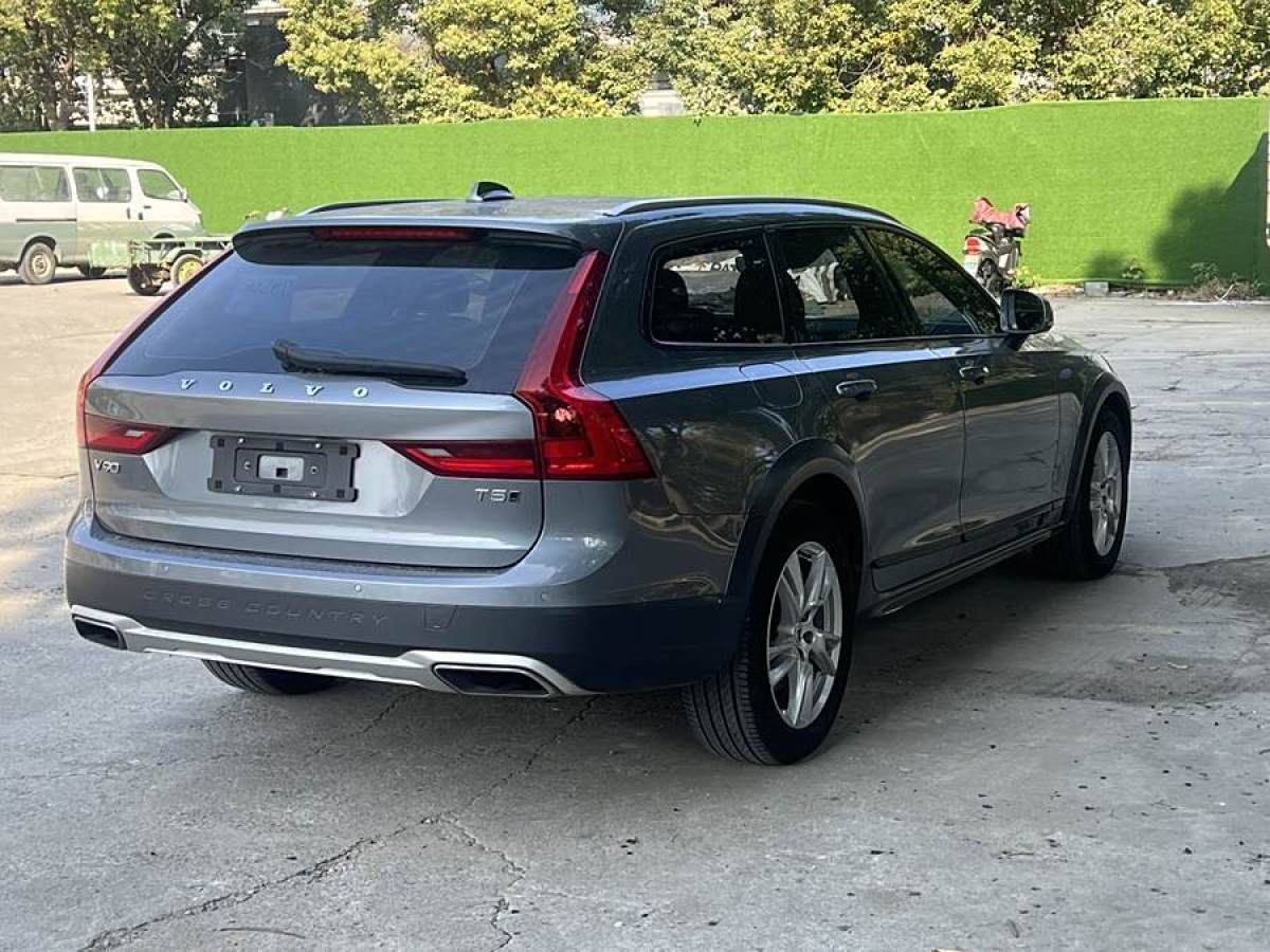 沃爾沃 V90  2019款 Cross Country T5 AWD 智遠(yuǎn)版圖片