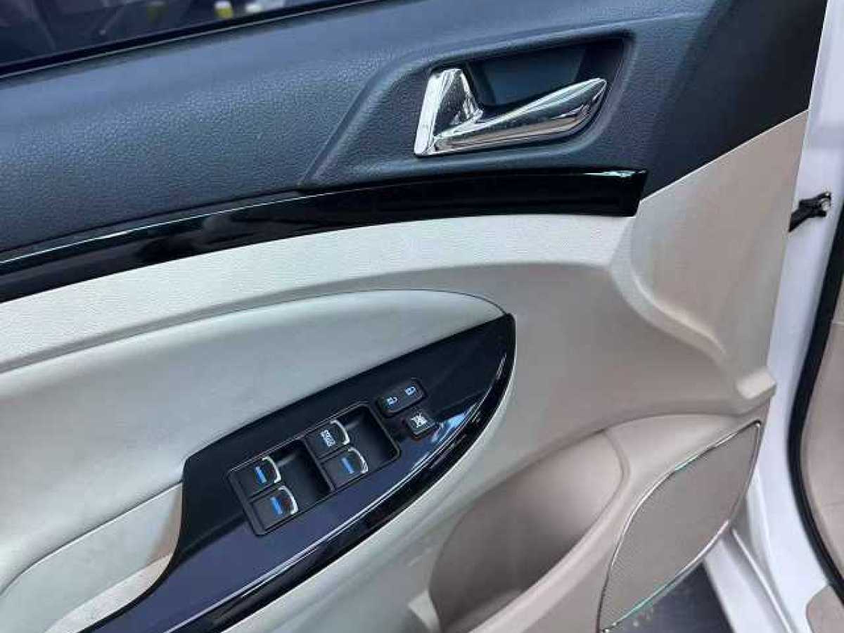 比亞迪 速銳  2013款 1.5L 手動尊貴型圖片
