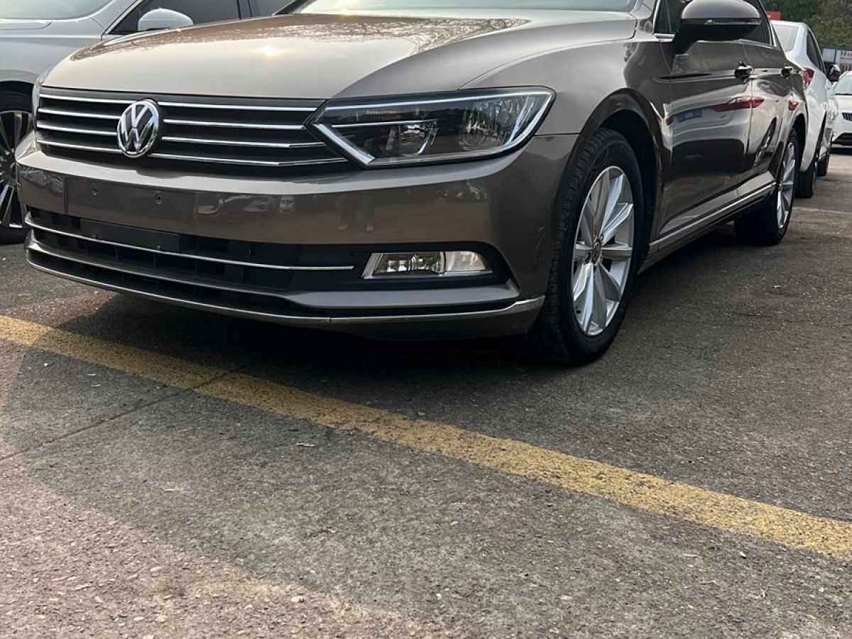 大眾 邁騰  2018款 330TSI DSG 領(lǐng)先型圖片