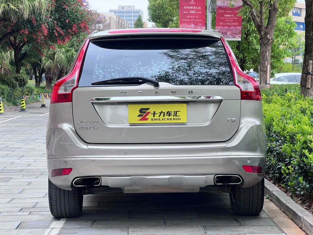 沃爾沃 XC60  2016款 T5 智進(jìn)版圖片