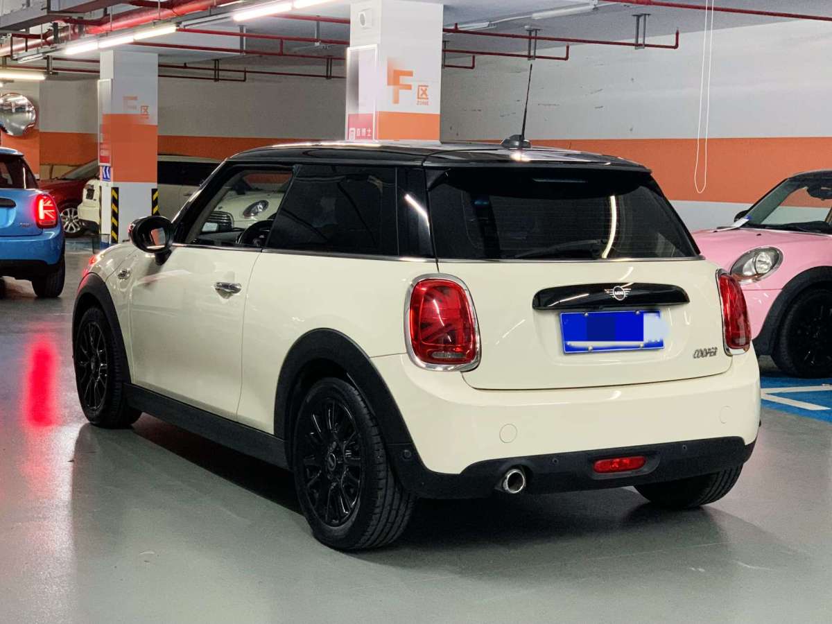 MINI MINI  2021款 1.5T COOPER 子夜黑特別版圖片