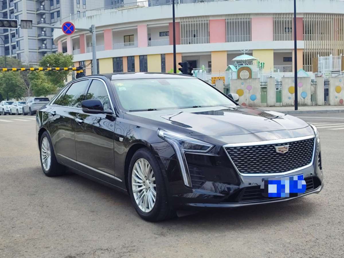 凱迪拉克 CT6  2019款 28T 時(shí)尚型圖片