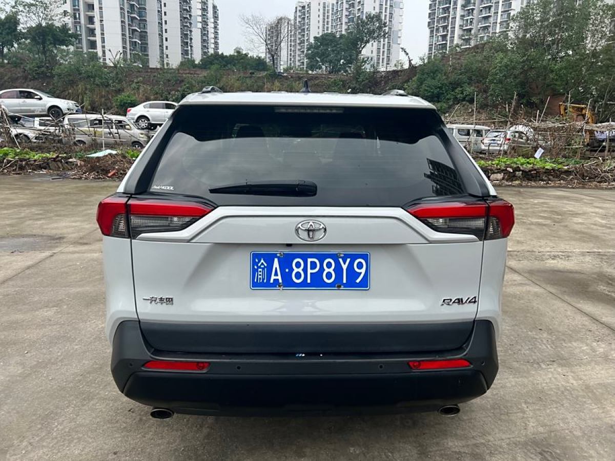 2021年3月豐田 RAV4榮放  2021款 2.0L CVT兩驅(qū)風(fēng)尚版