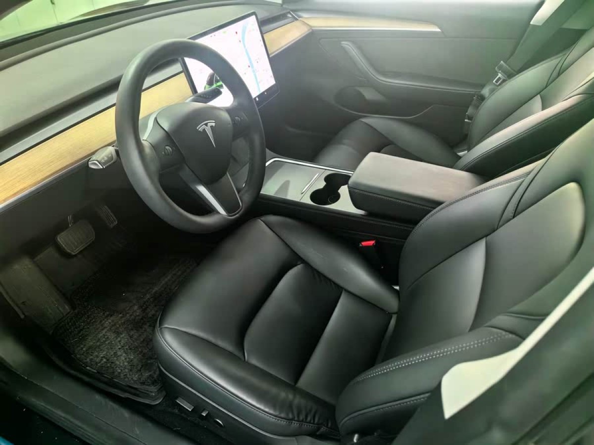 特斯拉 Model 3  2022款 后輪驅(qū)動(dòng)版圖片