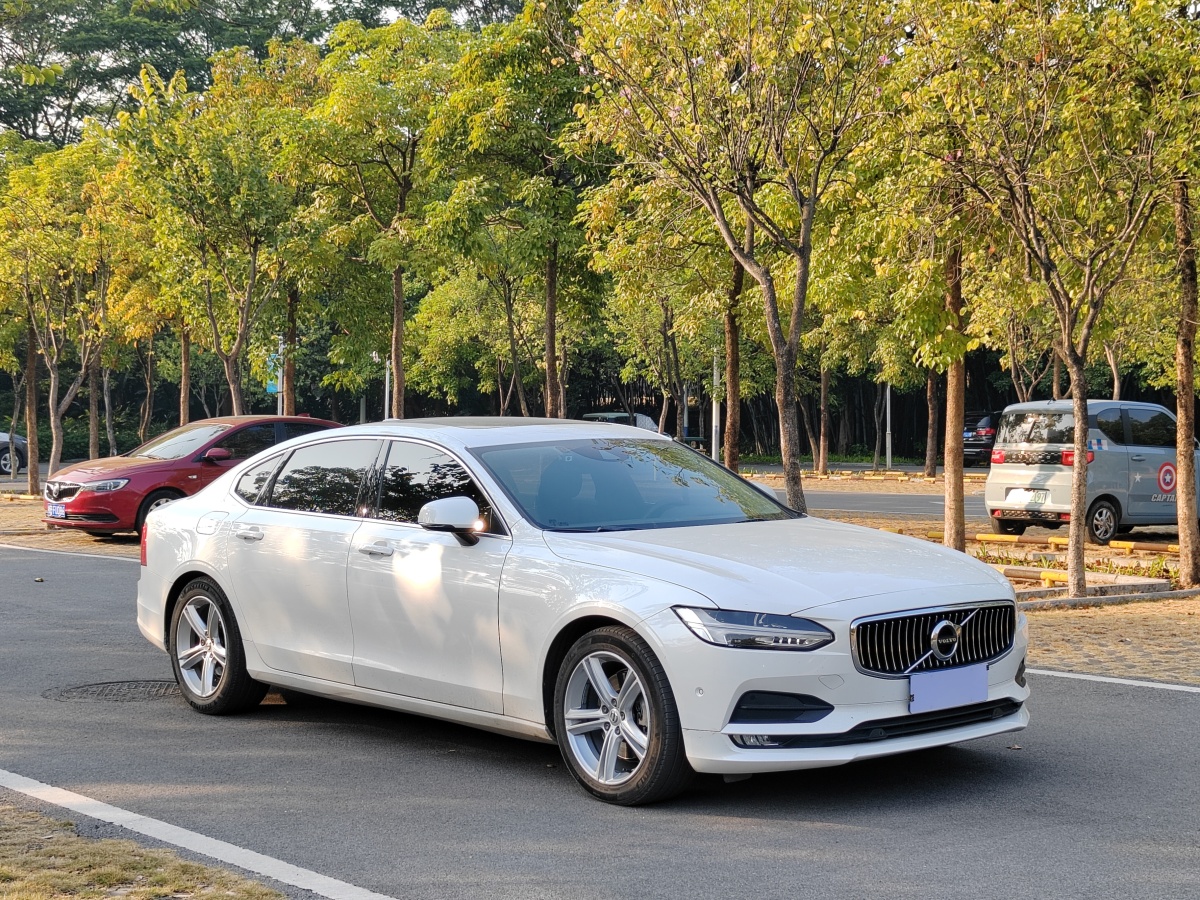 沃爾沃 S90  2018款 T4 智遠(yuǎn)版圖片