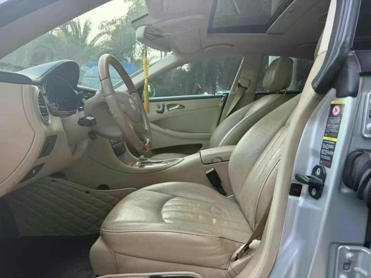 奔馳 ML級(jí)  2008款 ML300 CDI 3.0 V6圖片