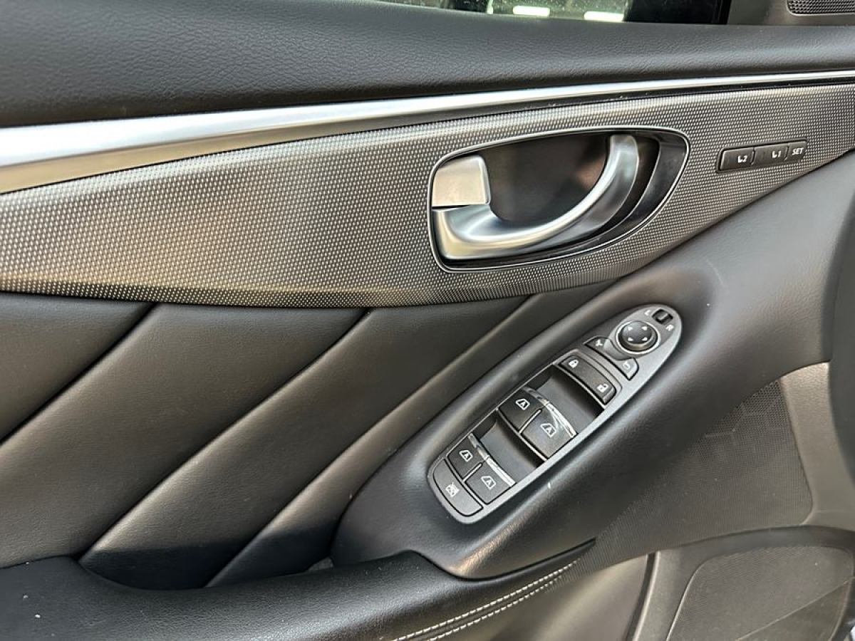 英菲尼迪 Q50  2014款 3.7L 豪華運動版圖片