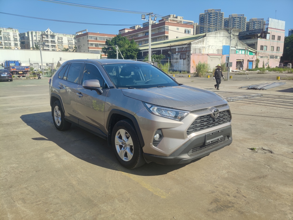 丰田 RAV4  2018款 荣放 2.0L CVT两驱都市版图片