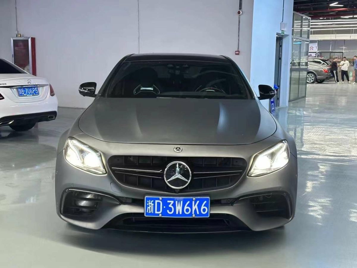 2019年9月奔馳 奔馳A級(jí)  2019款  A 220 L 4MATIC 運(yùn)動(dòng)轎車