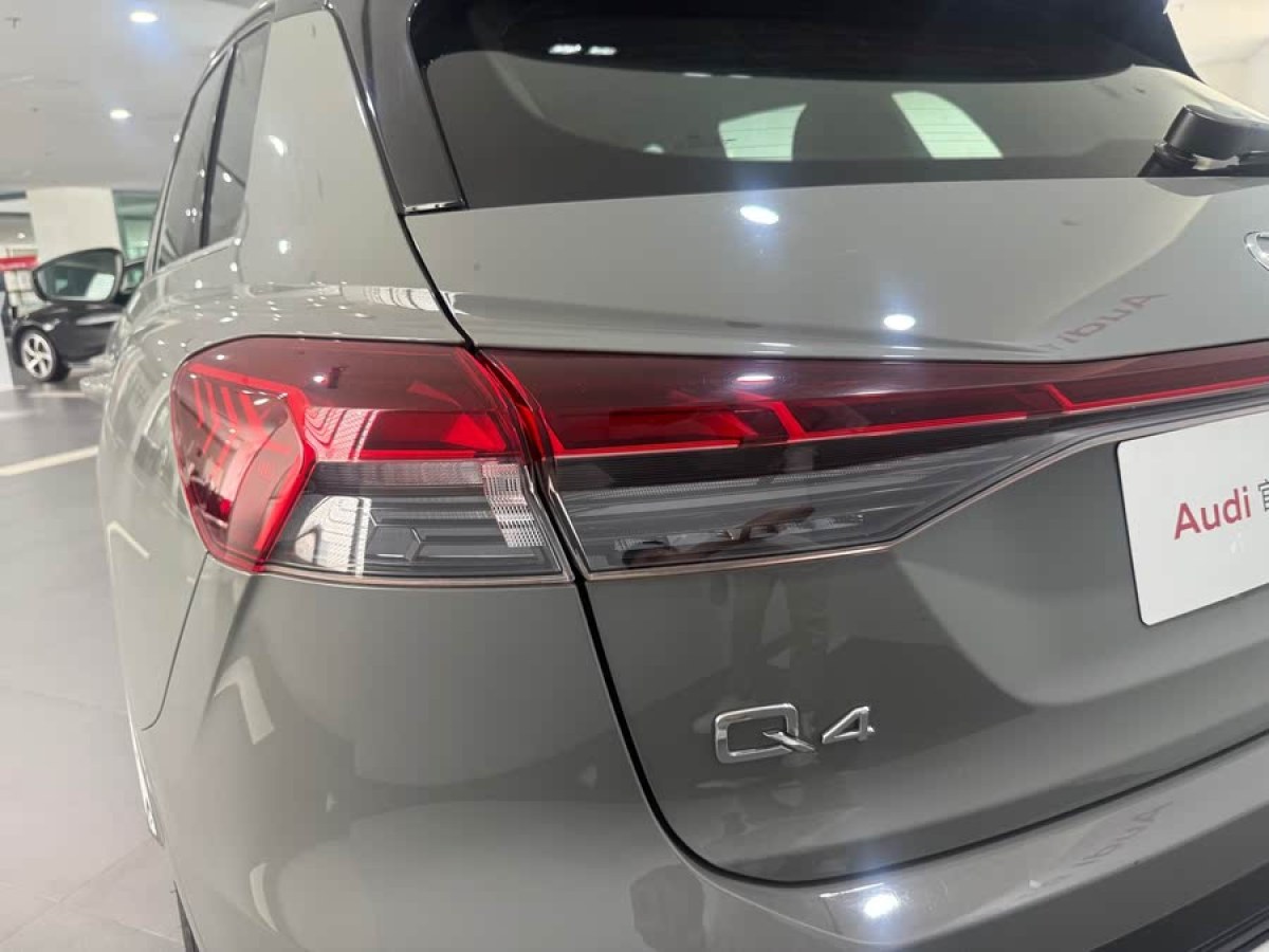 奧迪 奧迪Q4 e-tron  2023款 50 e-tron quattro 創(chuàng)境版圖片