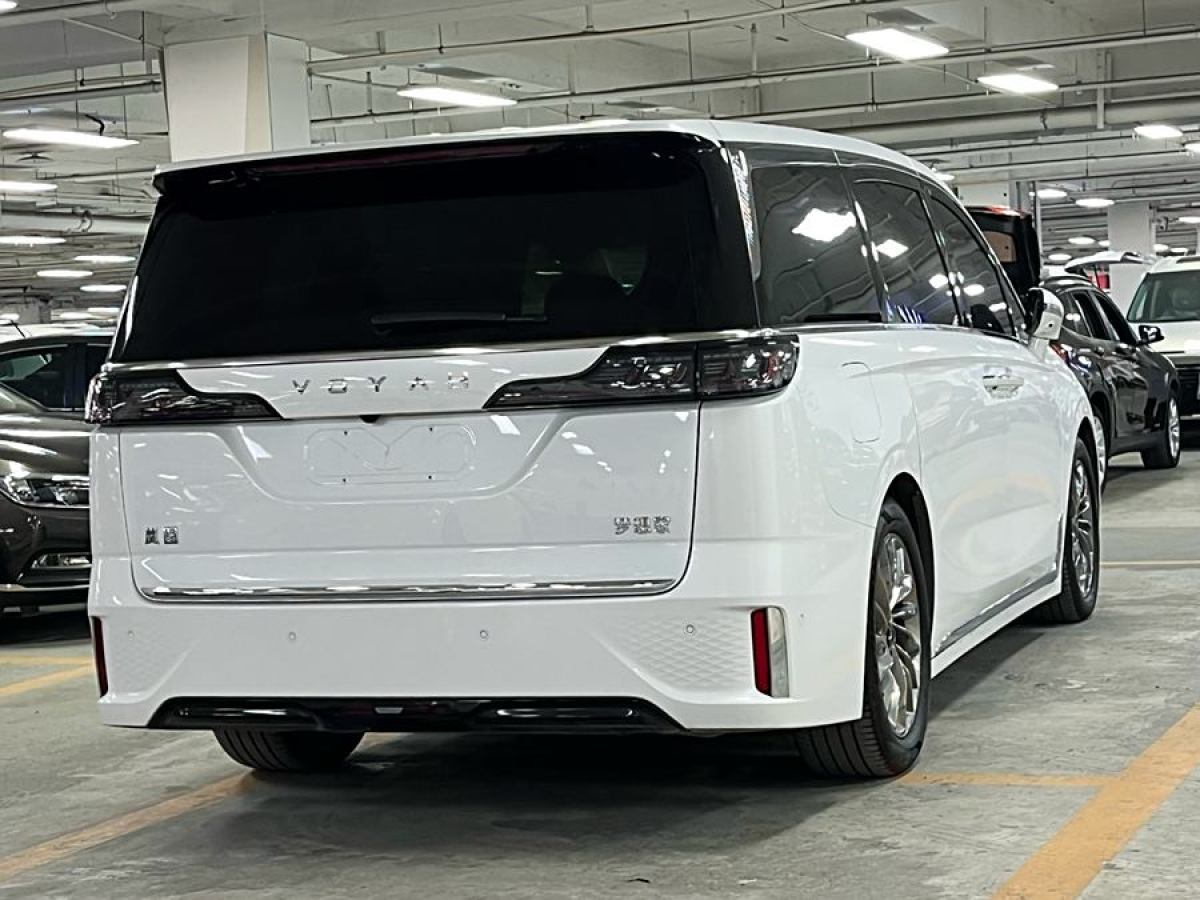 嵐圖 夢(mèng)想家  2024款 PHEV 超長(zhǎng)續(xù)航旗艦版圖片