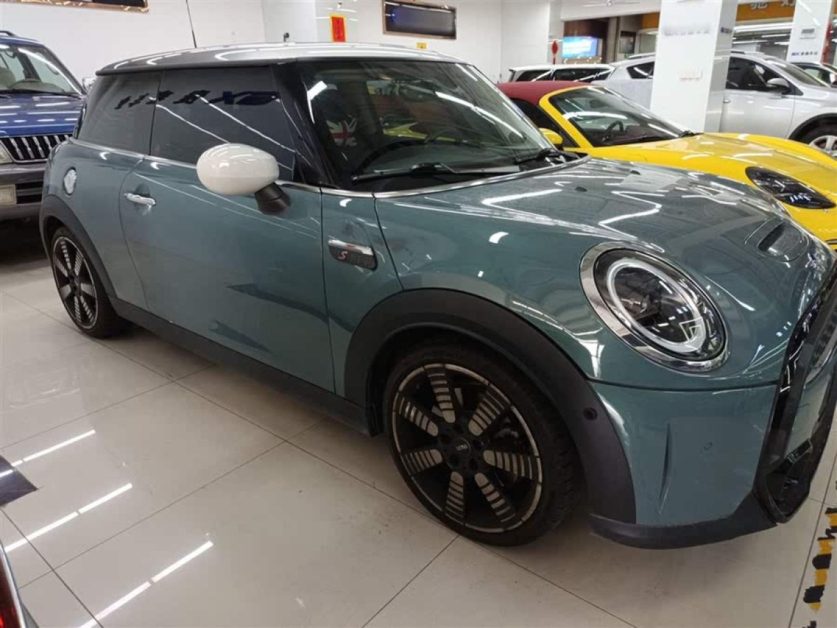 MINI MINI  2023款 2.0T COOPER S 弧光特別版圖片