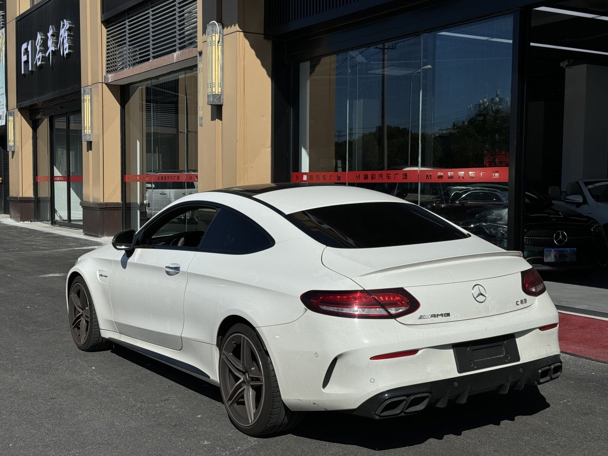 奔馳 奔馳C級(jí)AMG  2019款 AMG C 63 轎跑車(chē)圖片