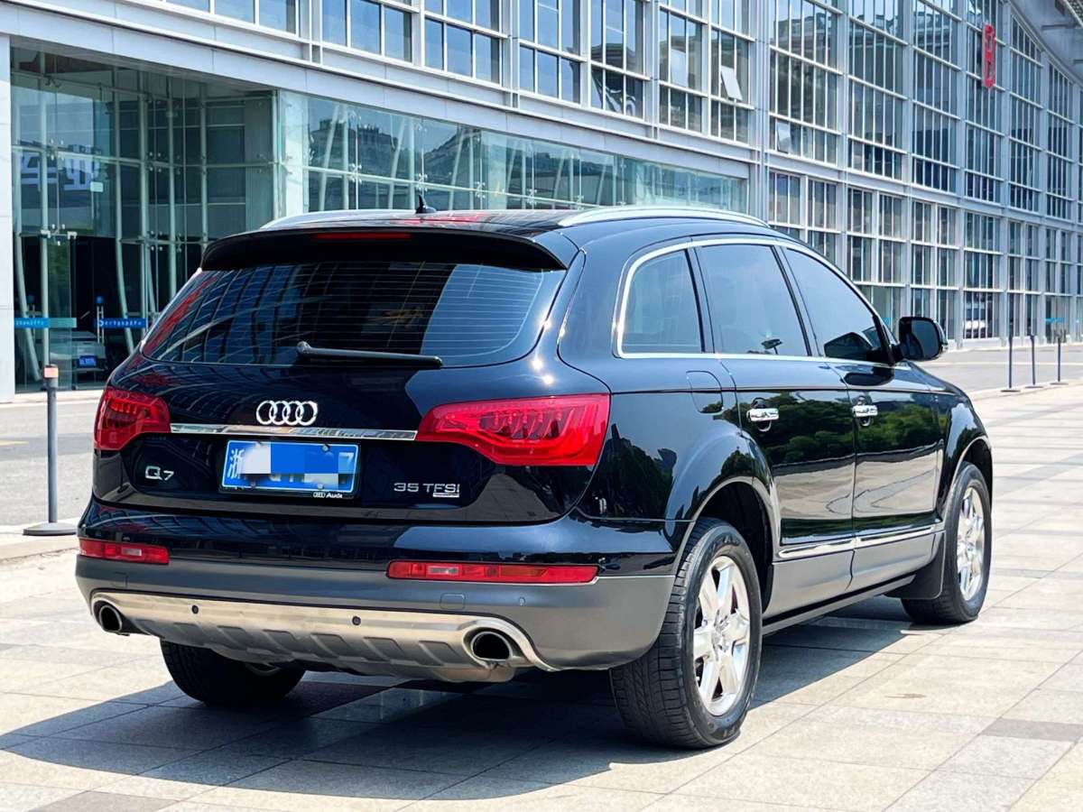 奧迪 奧迪Q7  2015款 35 TFSI 進取型圖片