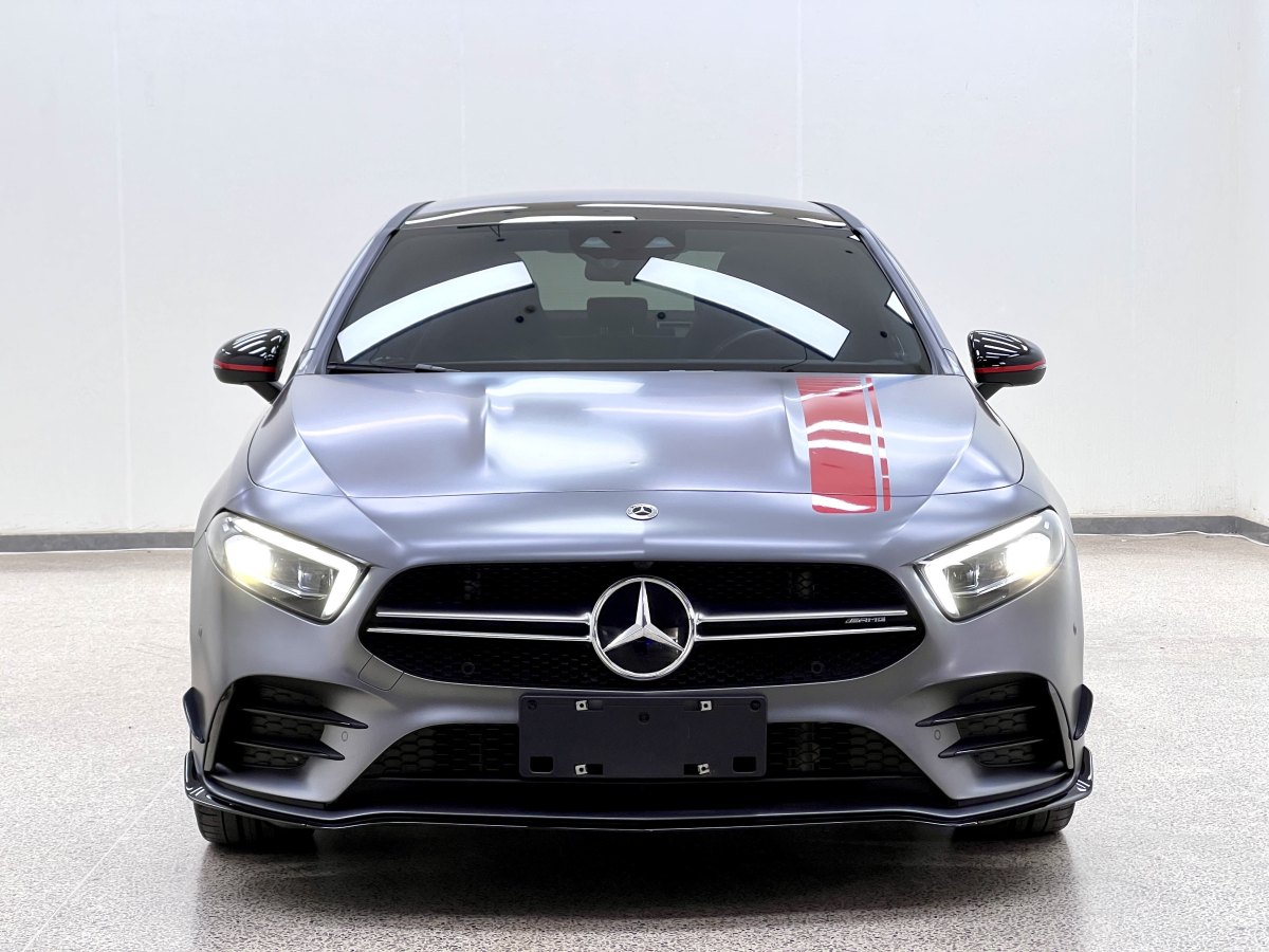 奔馳 奔馳A級AMG  2022款 AMG A 35 L 4MATIC 熾夜特別版圖片