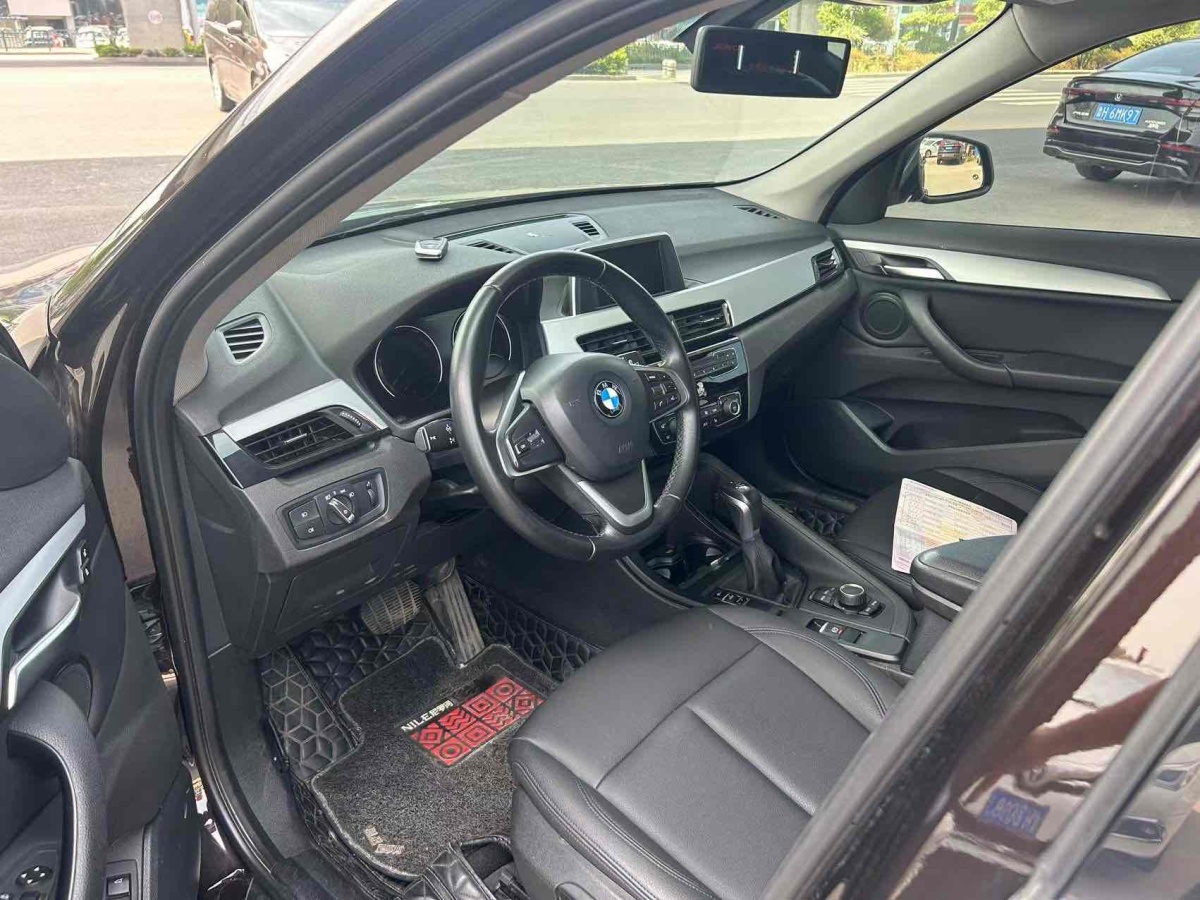 2019年8月宝马 宝马X1  2018款 sDrive20Li 领先型