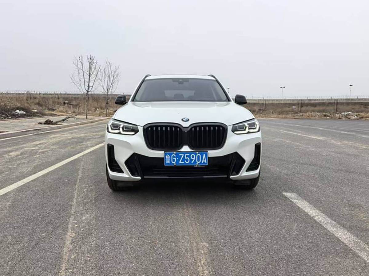 寶馬 寶馬X3  2022款 xDrive30i 領(lǐng)先型 M曜夜套裝圖片