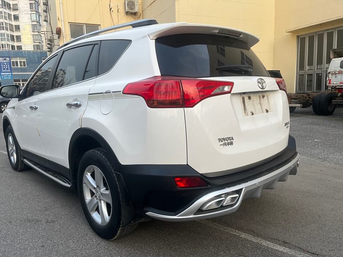 豐田 RAV4榮放  2015款 2.5L 自動(dòng)四驅(qū)精英版圖片