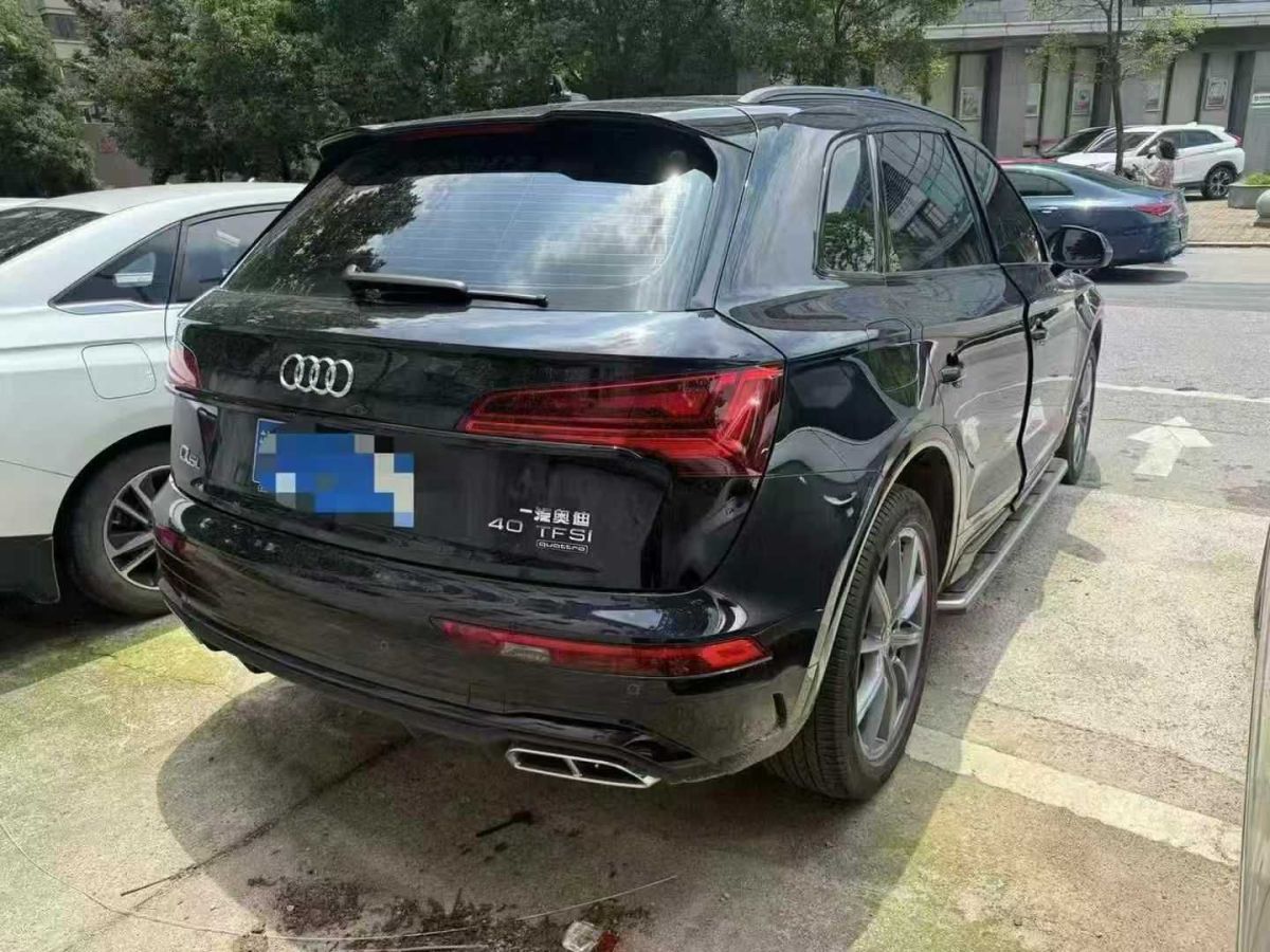 奧迪 奧迪Q5 e-tron  2024款 50 e-tron quattro 光耀型 機(jī)甲套裝圖片