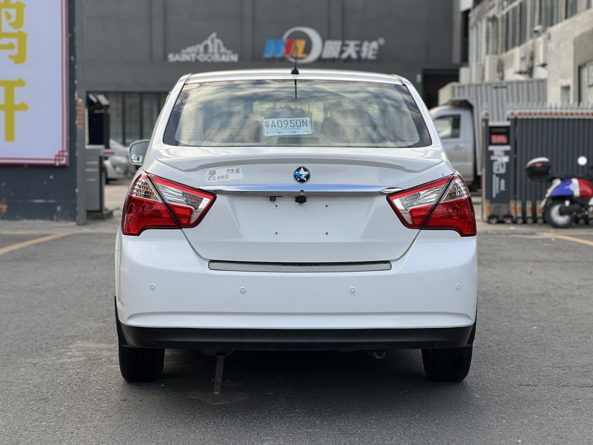 啟辰 D50  2015款 1.6L 手動時尚版圖片