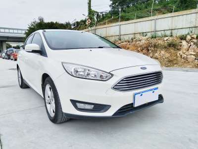 2016年6月 福特 福克斯 三厢 1.6L 自动舒适型智行版图片