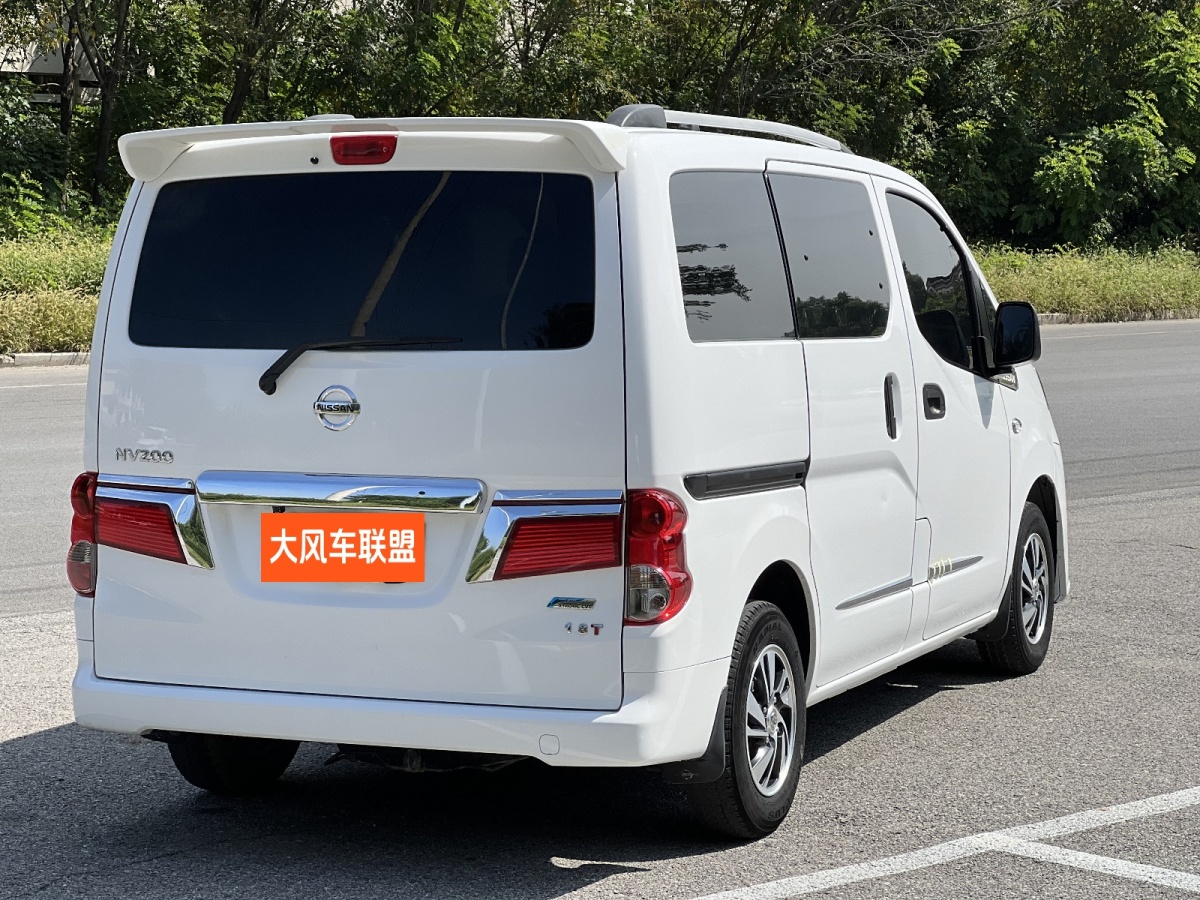 日產(chǎn) NV200  2016款 改款 1.6L CVT尊享型圖片