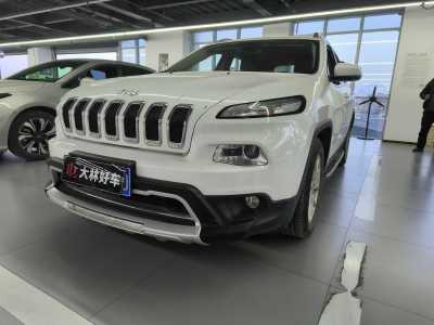 2018年1月 Jeep 自由光 2.0L 優(yōu)越版圖片