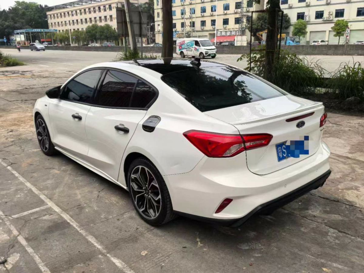 福特 福克斯  2019款 ST 歐洲版圖片