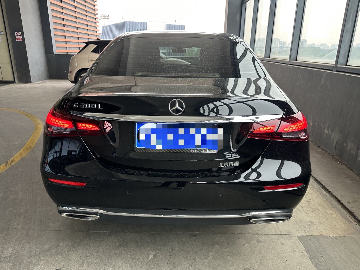 奔馳 奔馳E級(jí)  2023款 改款 E 300 L 時(shí)尚型圖片