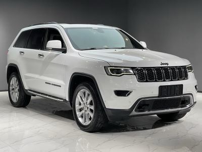 2017年7月 Jeep 大切諾基(進口) 3.0L 舒享導(dǎo)航版圖片