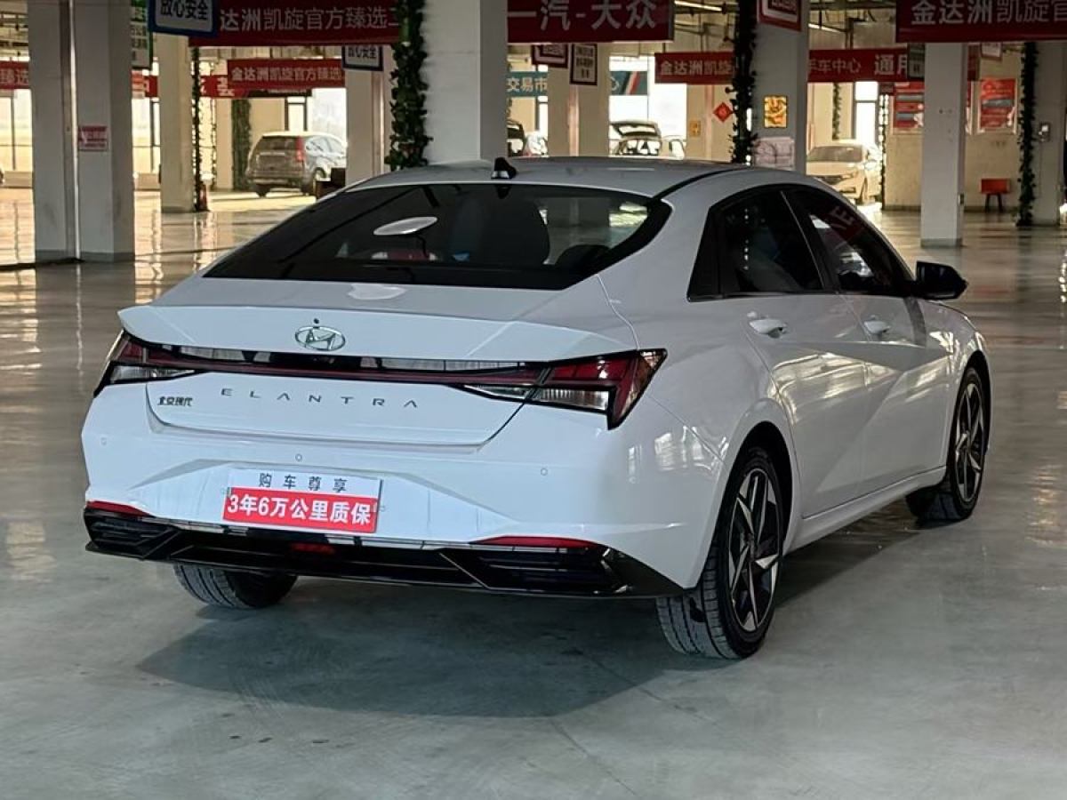 現(xiàn)代 伊蘭特  2022款 1.5L CVT LUX尊貴版圖片