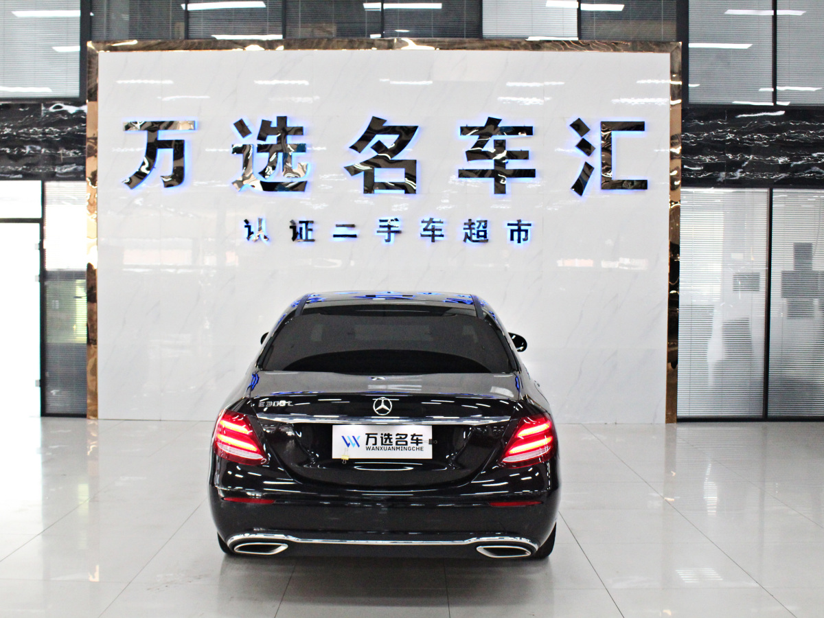 奔馳 奔馳E級  2019款 改款 E 300 L 豪華型圖片