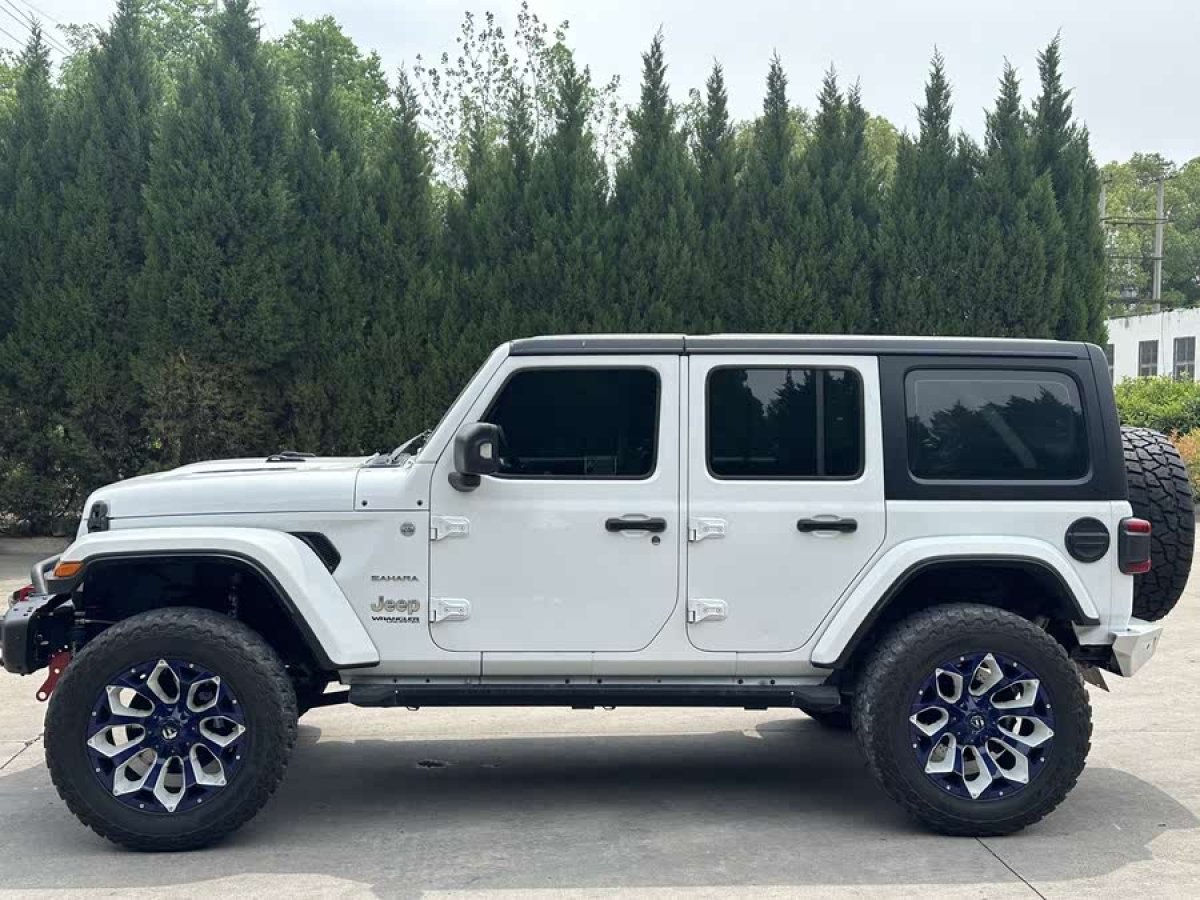 Jeep 牧馬人  2019款 2.0T Sahara 四門版 國VI圖片