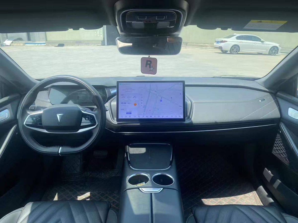 盛唐 盛唐V-Class  2023款 2.0T V級華爾街榮耀圖片