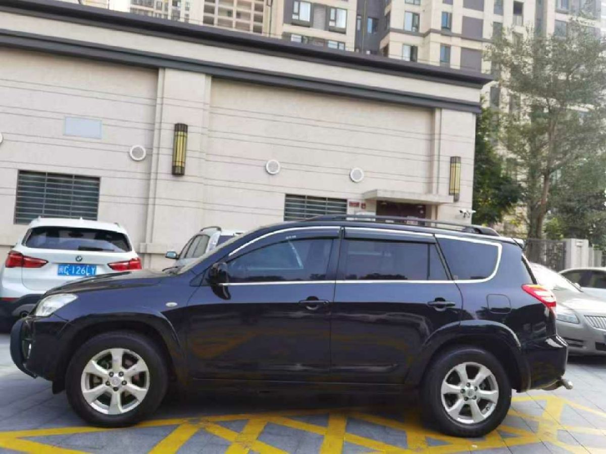 豐田 RAV4  2011款 2.0 四驅(qū)版圖片