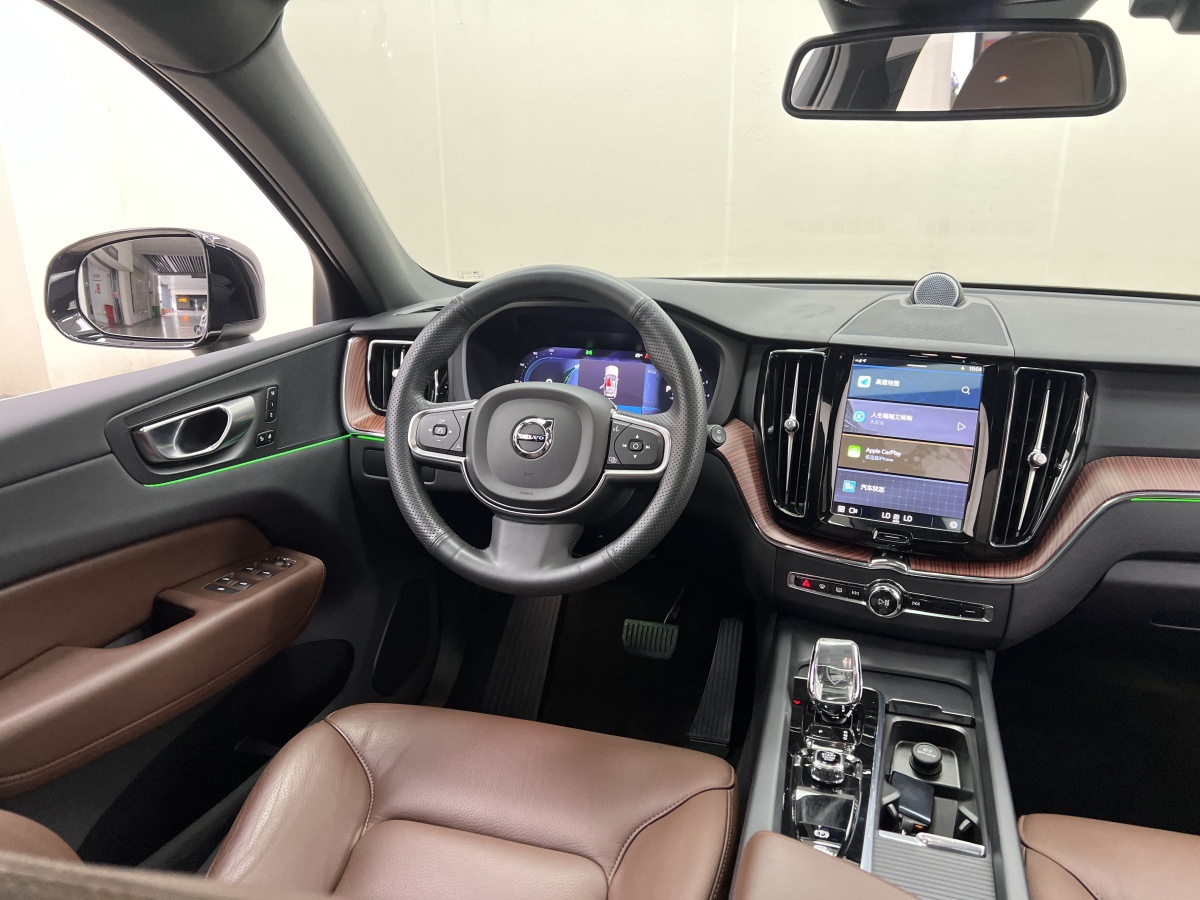 沃爾沃 XC60  2023款 B5 四驅(qū)智逸豪華版圖片