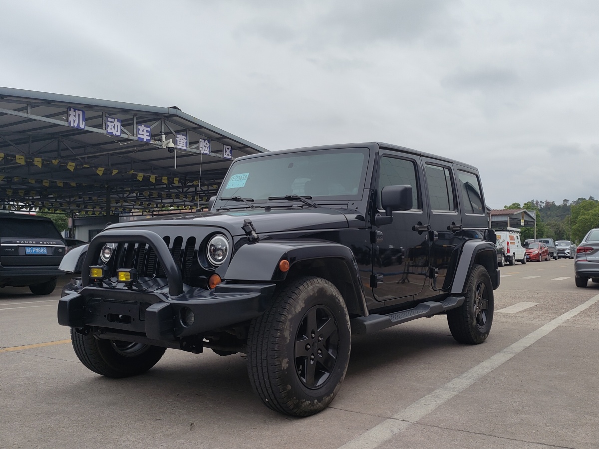 Jeep 牧馬人  2013款 3.6L Sahara 四門版圖片