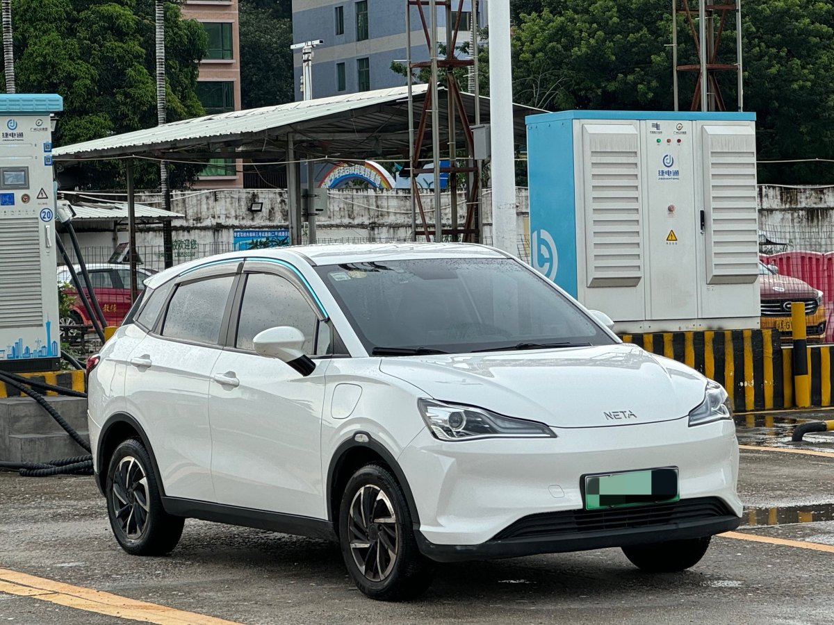 哪吒 哪吒V  2021款 長續(xù)航行業(yè)定制版圖片