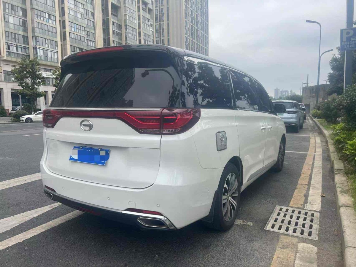 广汽传祺 M8  2018款 320T 旗舰版图片