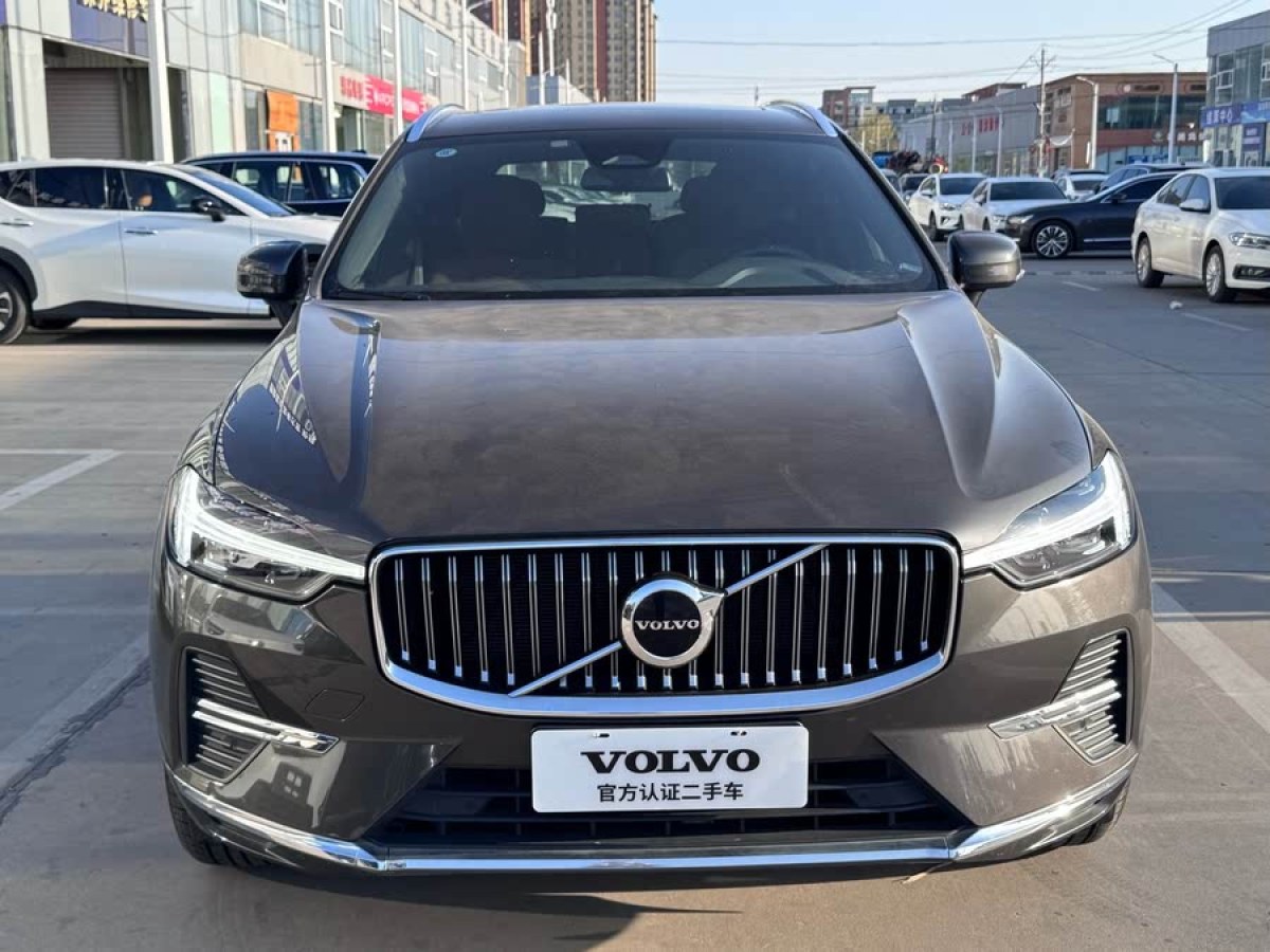 沃爾沃 XC60  2024款 B5 四驅(qū)智逸豪華版圖片