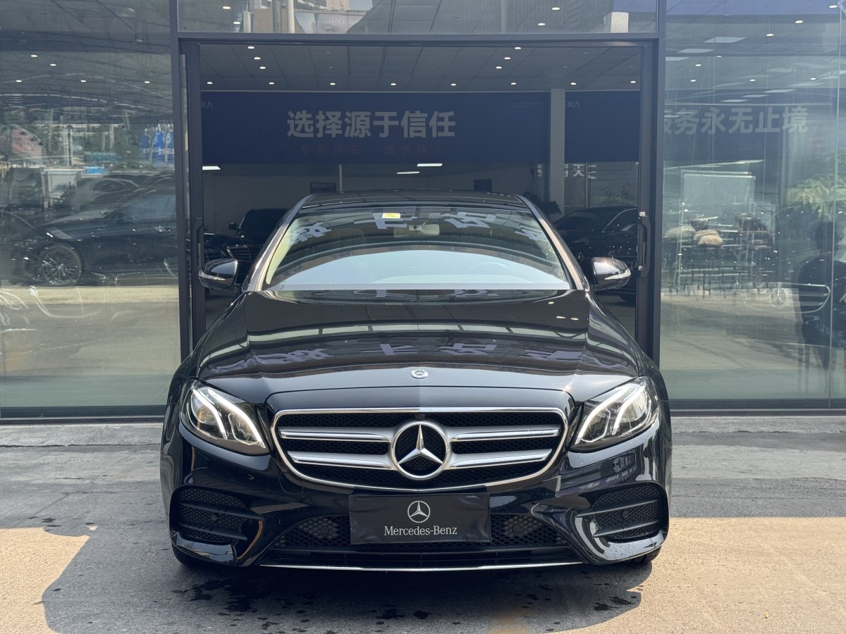 奔馳 奔馳E級  2020款 改款 E 300 L 時尚型圖片