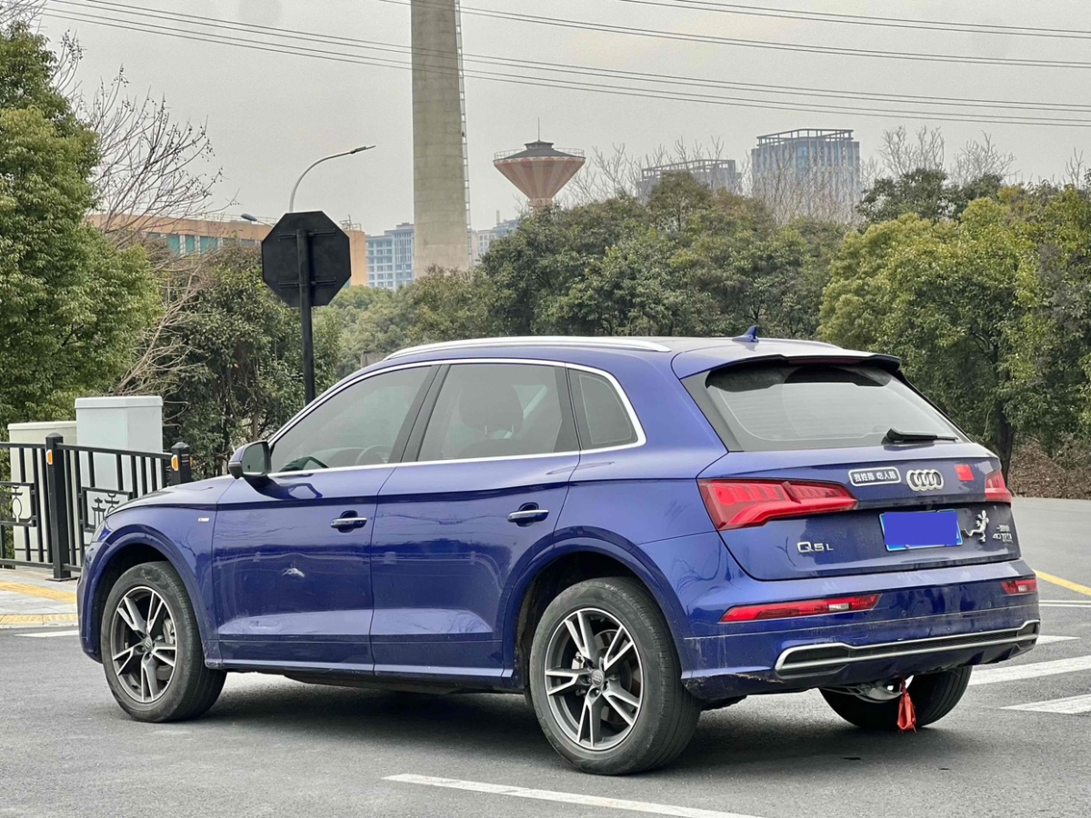 奧迪 奧迪Q5L  2020款 改款 40 TFSI 榮享進(jìn)取型圖片