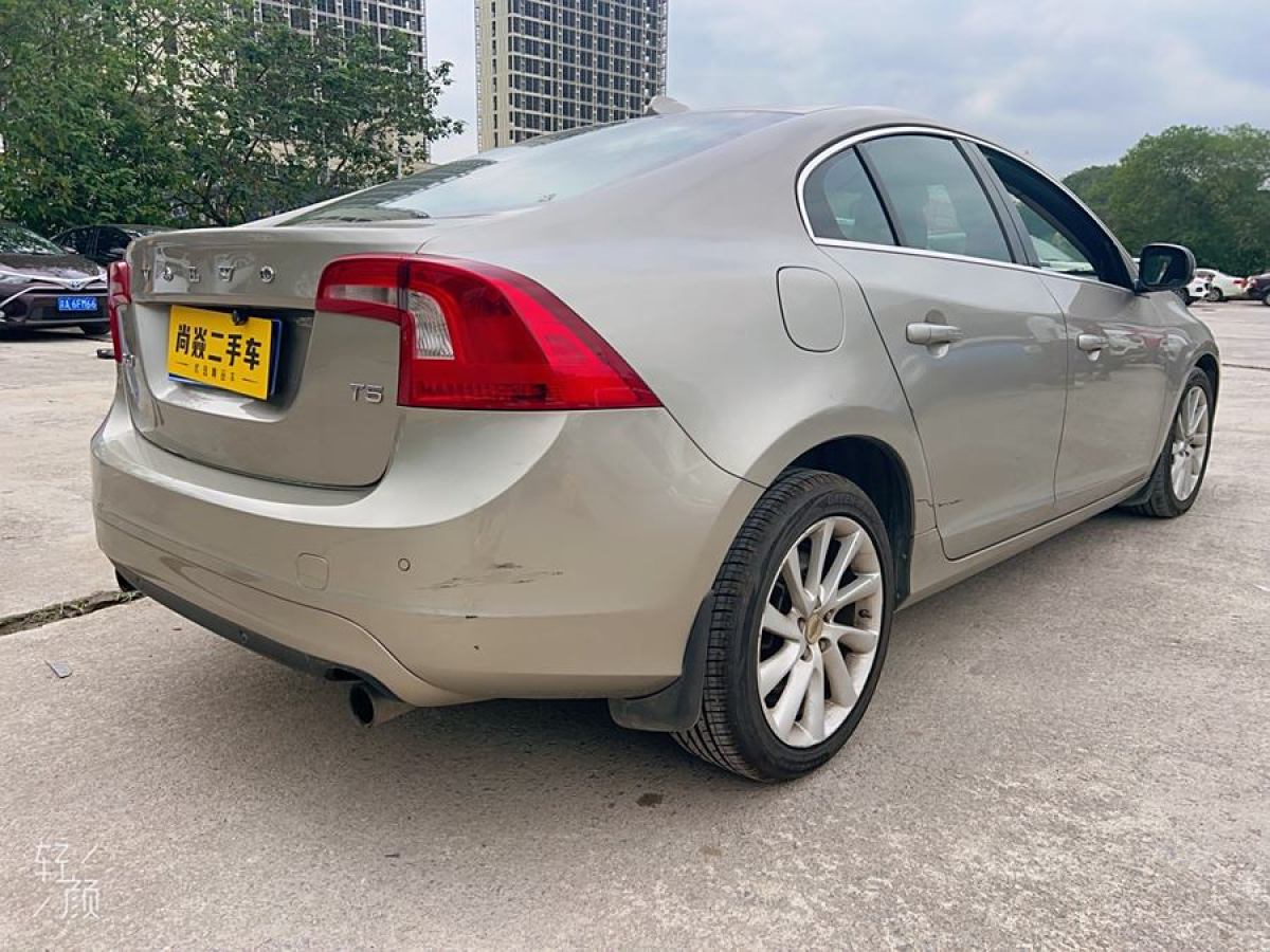 2013年5月沃爾沃 S60  2014款 S60L 2.0T T5 智馭版