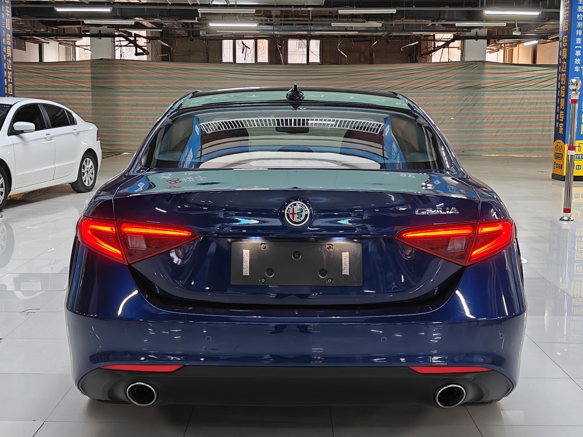 阿爾法·羅密歐 Giulia  2019款  2.0T 280HP 豪華版圖片