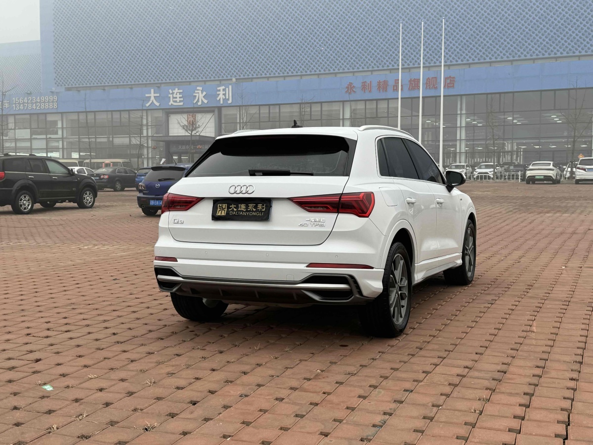 奧迪 奧迪Q3  2023款 40 TFSI 時尚動感型圖片