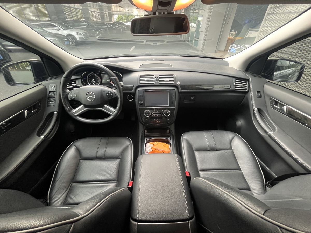 奔馳 奔馳R級(jí)  2017款 R 320 4MATIC 豪華型臻藏版圖片