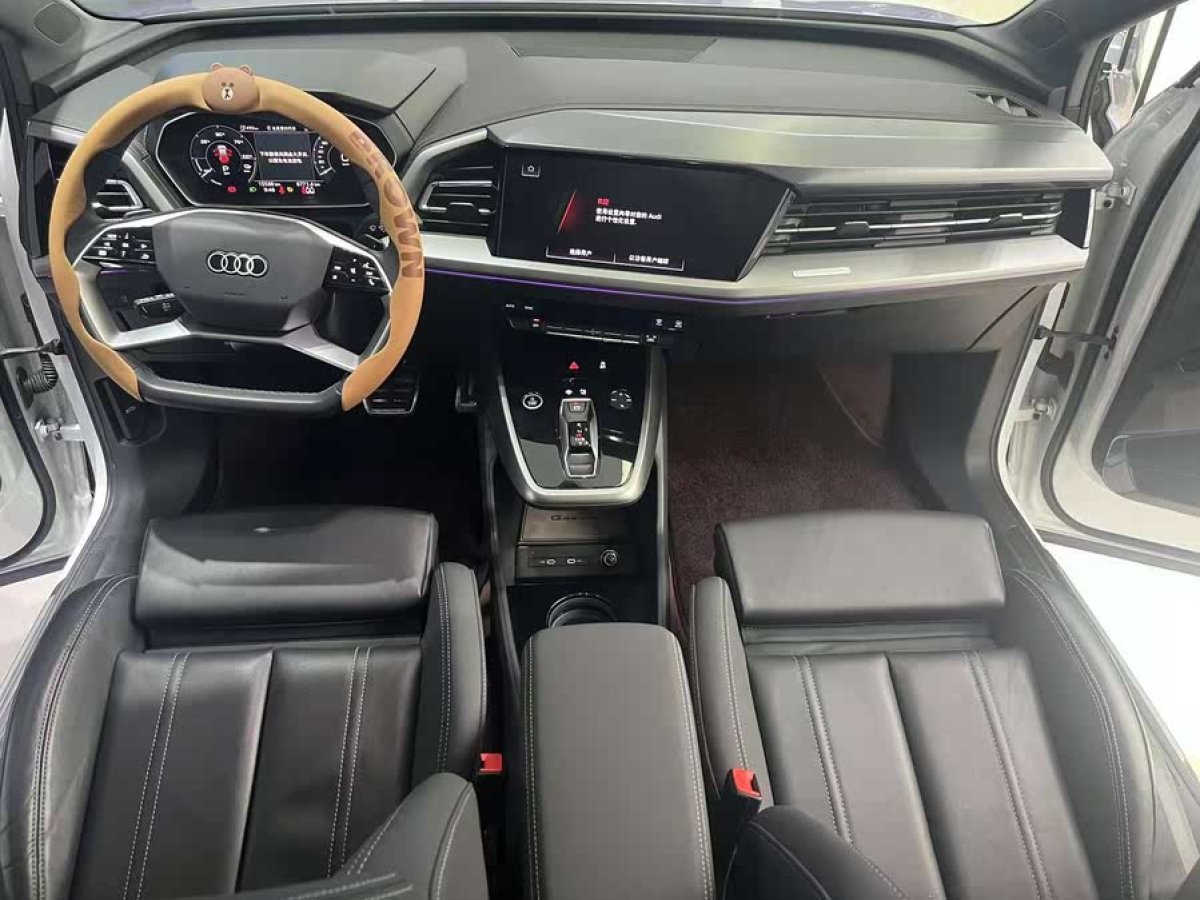 奧迪 奧迪Q4 e-tron  2024款 40 e-tron 創(chuàng)行版圖片